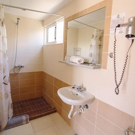 Alice Springs Hotel 2*
